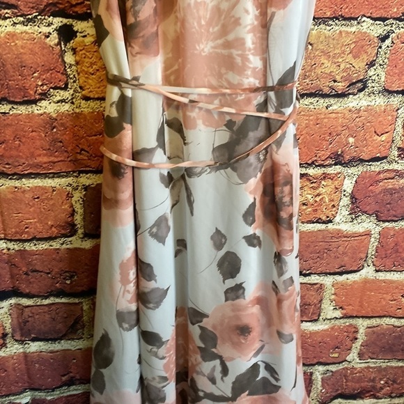 Pink Blush Light Blue Floral High Neck Maternity Dress Size L - Picture 6 of 10